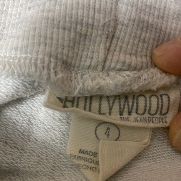 Four pairs of boys size 4T shorts - Picture 8 of 10